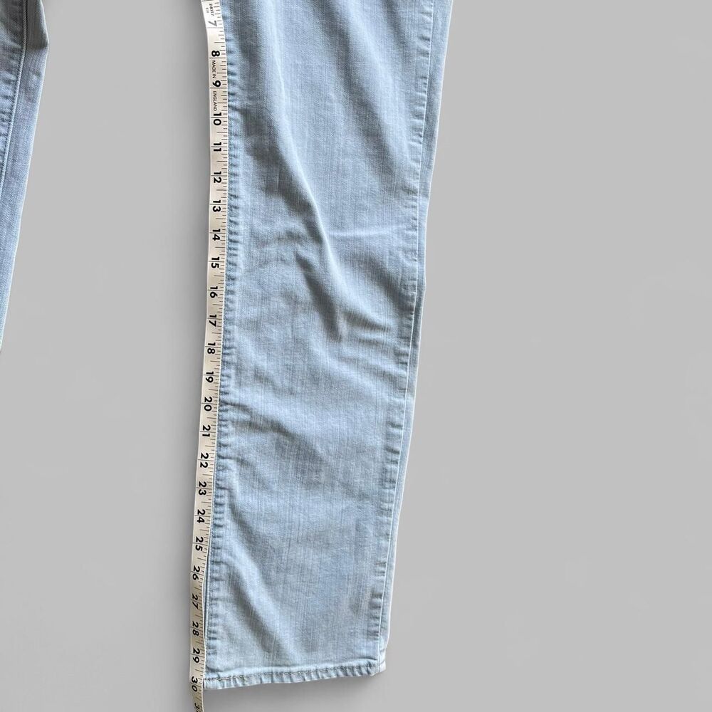 Levis Womens 10 Blue Denim Classic Straight Fit - Light Wash Stretch 30x30 - Picture 8 of 8